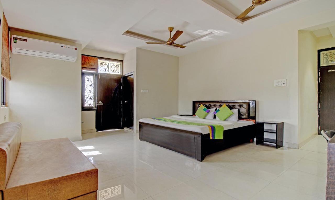 Treebo Trend Wedding Bells Kanpur Hotell Eksteriør bilde
